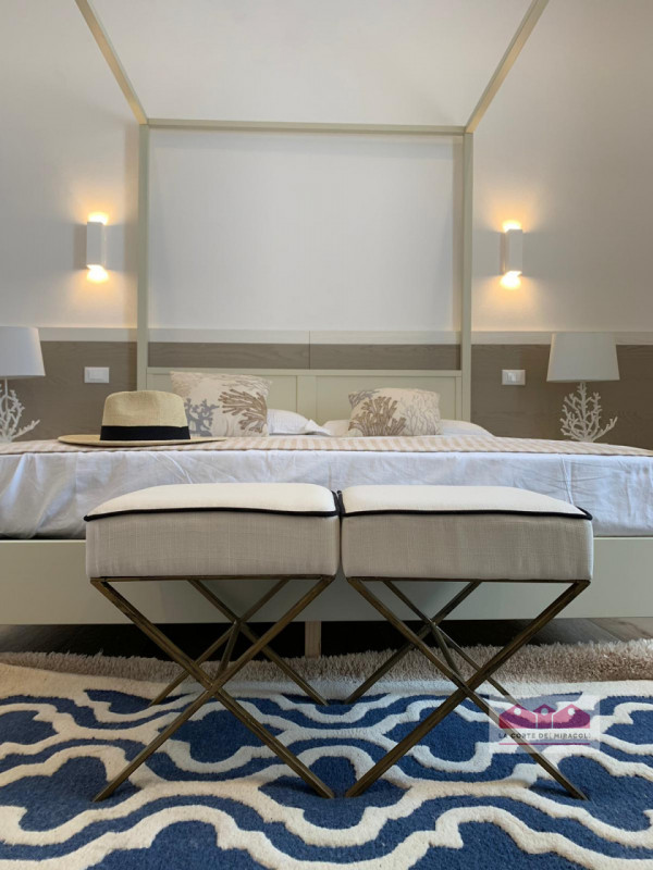 FAVIGNANA CENTRO: SPLENDIDO ATTICO TRICAMERE CON TERRAZZA PANORAMICA, COMPLETAMENTE RISTRUTTURATO...