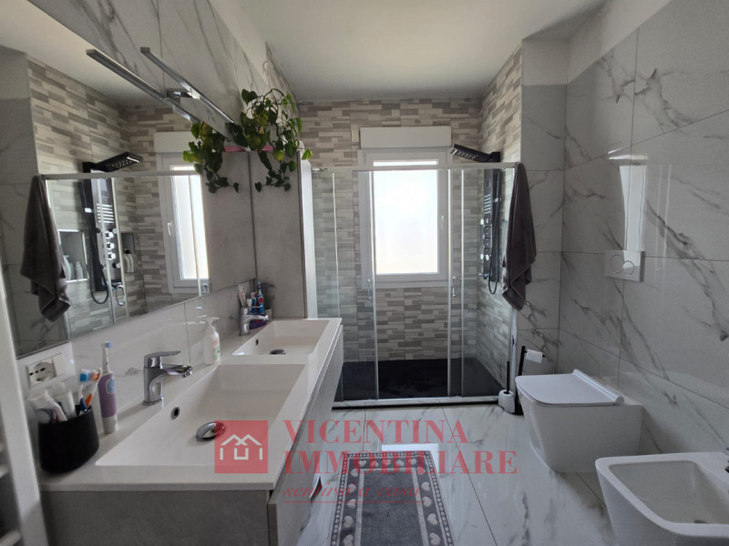 ZOVENCEDO - SAN GOTTARDO: proponiamo in vendita IN ESCLUSIVA, CASA SINGOLA situata sui Colli Beri...