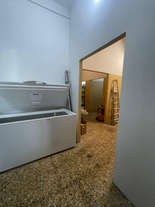 Montegrotto, ai piedi dei colli, proponiamo in affitto la storica e avviatissima trattoria "Dal B...