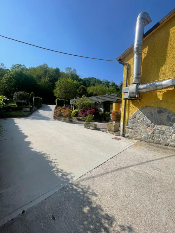 Montegrotto, ai piedi dei colli, proponiamo in affitto la storica e avviatissima trattoria "Dal B...