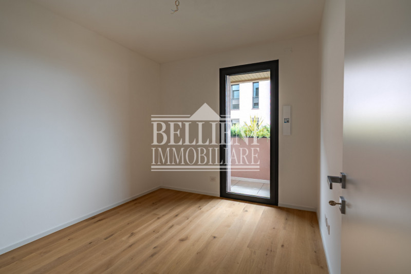 INTERNO VIALE TRENTO - Nel prestigioso residence Le Dimore di Monte Zovetto proponiamo in vendita...