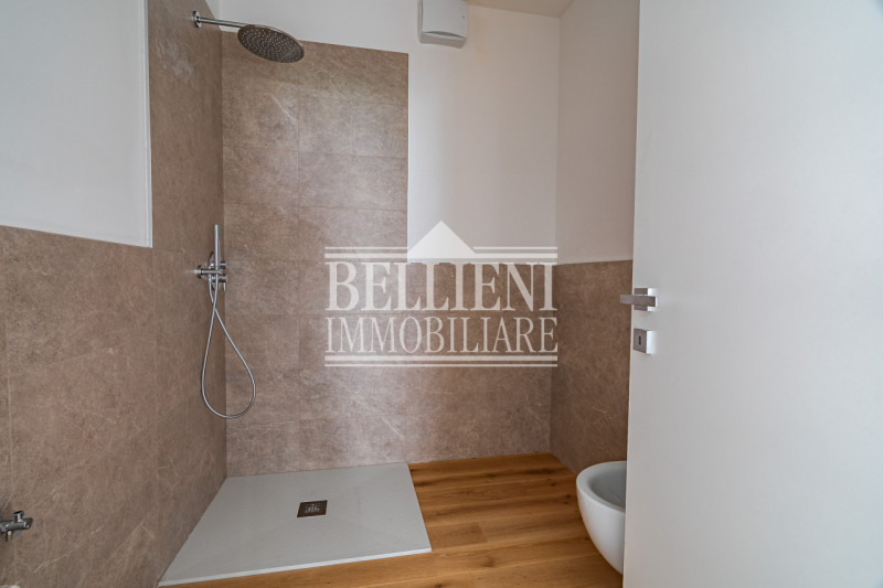 INTERNO VIALE TRENTO - Nel prestigioso residence Le Dimore di Monte Zovetto proponiamo in vendita...