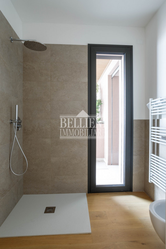 INTERNO VIALE TRENTO - Nel prestigioso residence Le Dimore di Monte Zovetto proponiamo in vendita...