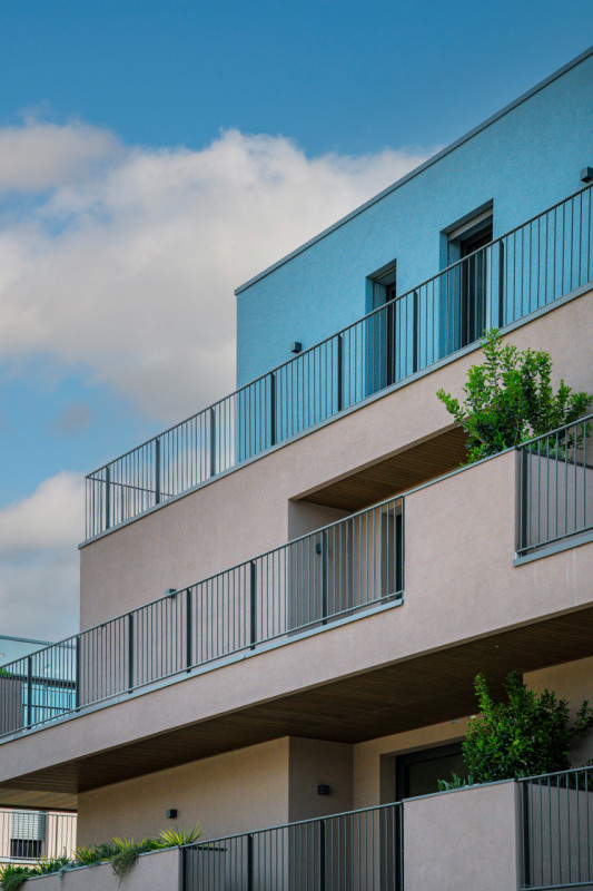 INTERNO VIALE TRENTO - Nel prestigioso residence Le Dimore di Monte Zovetto proponiamo in vendita...