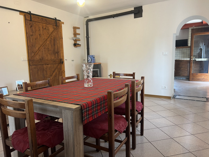 Situata nella tranquilla zona di Sovilla, nel cuore di Nervesa della Battaglia, questa rinnovata ...