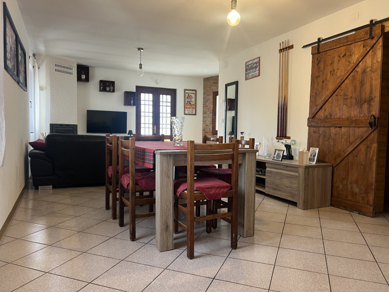 Situata nella tranquilla zona di Sovilla, nel cuore di Nervesa della Battaglia, questa rinnovata ...