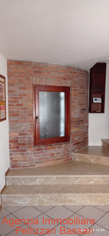 Situata nella tranquilla zona di Sovilla, nel cuore di Nervesa della Battaglia, questa rinnovata ...