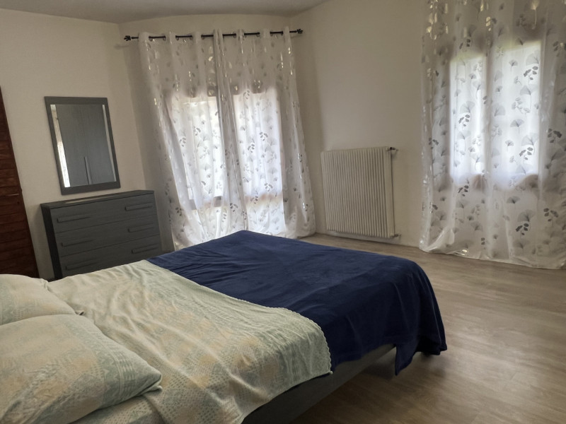 Situata nella tranquilla zona di Sovilla, nel cuore di Nervesa della Battaglia, questa rinnovata ...