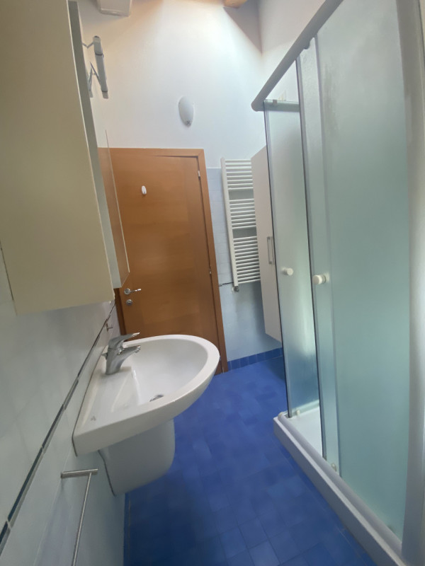 Zona Ospedali / Facciolati Midi piano alto con garage, ingressino soggiorno ampio con angolo cott...