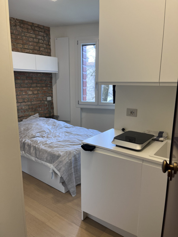 RIVIERA MUSSATO. CONDOMINIO DI 13 UNITA'. RISCALDAMENTO AUTONOMO. SPLENDIDO MONOLOCALE COMPLETAME...