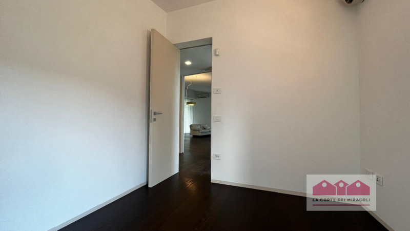 MAROSTICA: VILLA MODERNA COMPOSTA DA TRE CAMERE DA LETTO, SOGGIORNO CON ANGOLO COTTURA, TRE BAGNI...