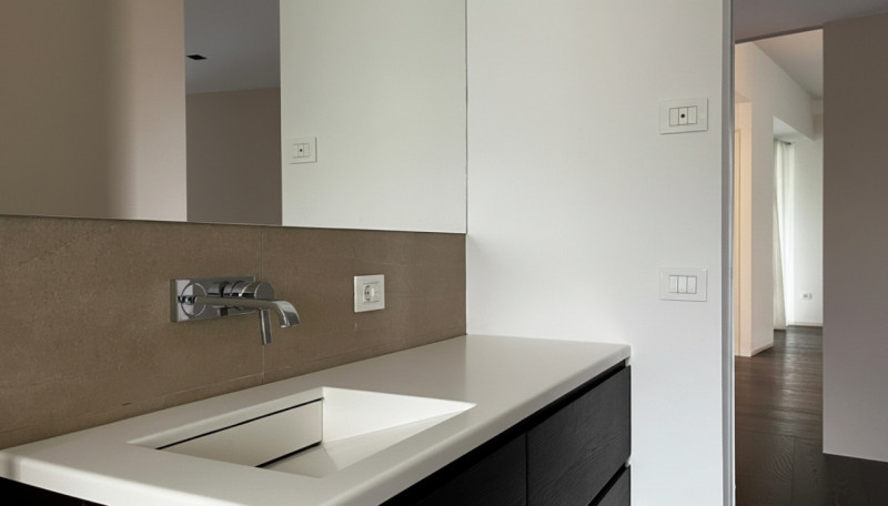 MAROSTICA: VILLA MODERNA COMPOSTA DA TRE CAMERE DA LETTO, SOGGIORNO CON ANGOLO COTTURA, TRE BAGNI...