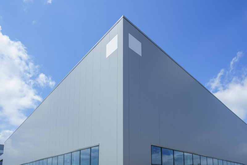 Vicenza Nord-Est: Capannone Industriale di 2.000 mq con Banchine di Carico

In posizione logistic...