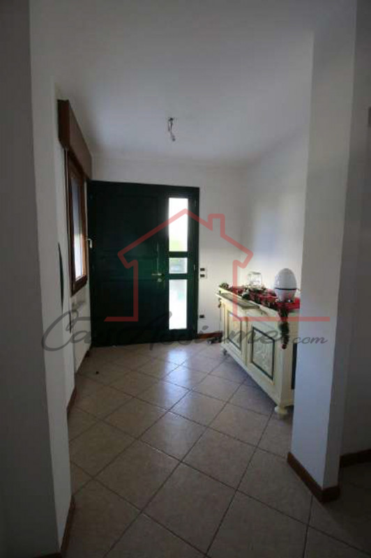 Rif. PE29921
La nostra Agenzia ha selezionato per Voi l'occasione del mese all'asta.

Proponiamo ...