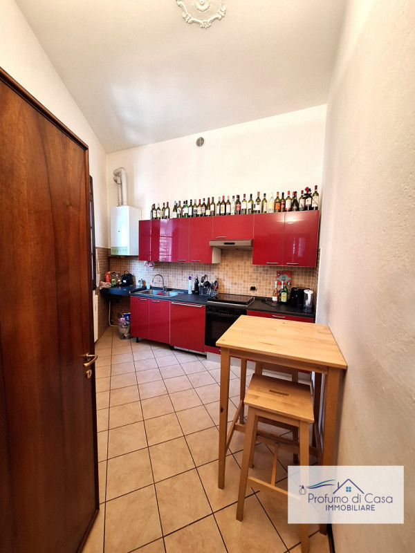 PADOVA CENTRO - In ottima posizione vicina a tutti i principali servizi, proponiamo splendido app...