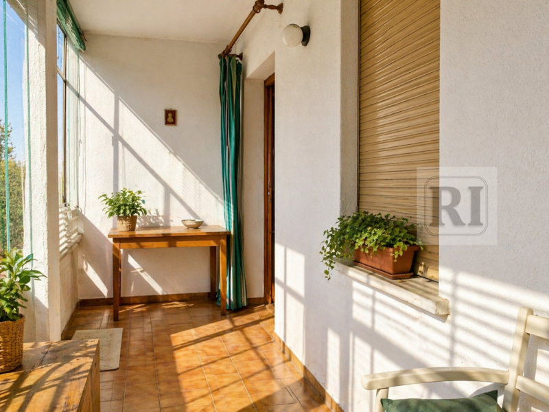 Nel cuore dell'apprezzato quartiere residenziale di Montà a Padova, proponiamo in vendita una rar...