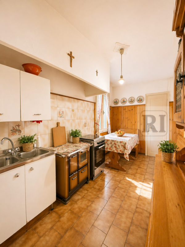 Nel cuore dell'apprezzato quartiere residenziale di Montà a Padova, proponiamo in vendita una rar...