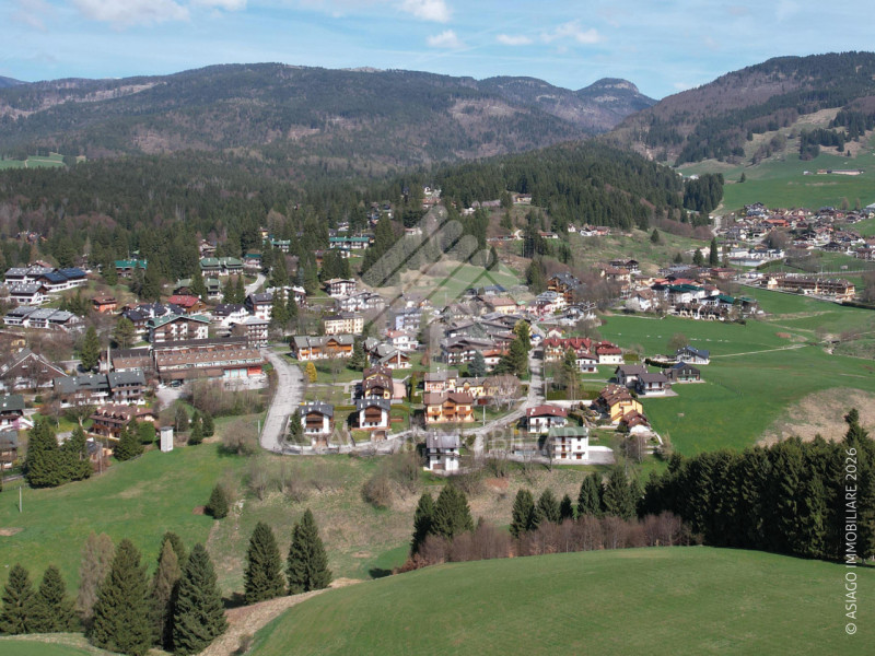 A GALLIO APPARTAMENTO BICAMERE AL PIANO TERRA IN PICCOLO RESIDENCE Asiago Immobiliare propone in ...