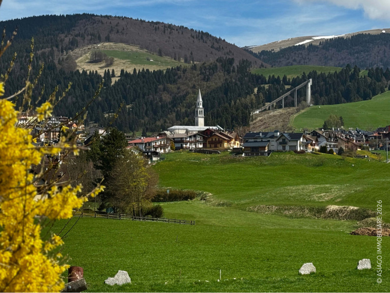 A GALLIO APPARTAMENTO BICAMERE AL PIANO TERRA IN PICCOLO RESIDENCE Asiago Immobiliare propone in ...