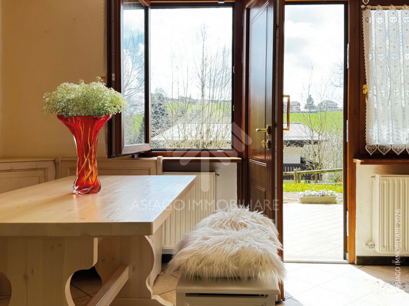 A GALLIO APPARTAMENTO BICAMERE AL PIANO TERRA IN PICCOLO RESIDENCE Asiago Immobiliare propone in ...