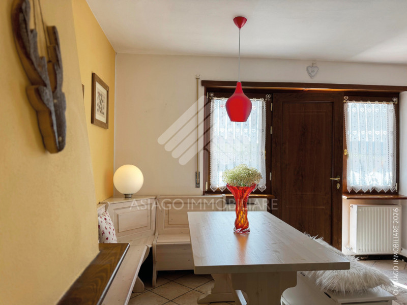 A GALLIO APPARTAMENTO BICAMERE AL PIANO TERRA IN PICCOLO RESIDENCE Asiago Immobiliare propone in ...