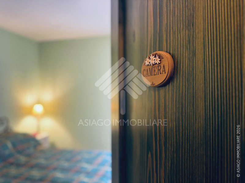 A GALLIO APPARTAMENTO BICAMERE AL PIANO TERRA IN PICCOLO RESIDENCE Asiago Immobiliare propone in ...