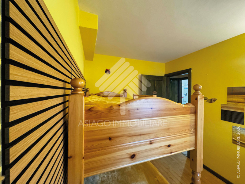 A GALLIO APPARTAMENTO BICAMERE AL PIANO TERRA IN PICCOLO RESIDENCE Asiago Immobiliare propone in ...