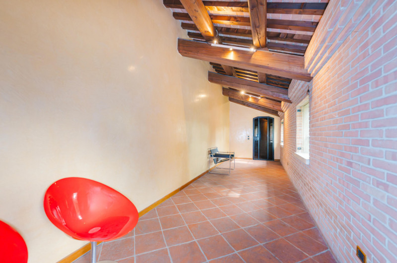 Nel cuore più autentico e prestigioso di Padova, a pochi metri dalla storica Basilica di Sant'Ant...