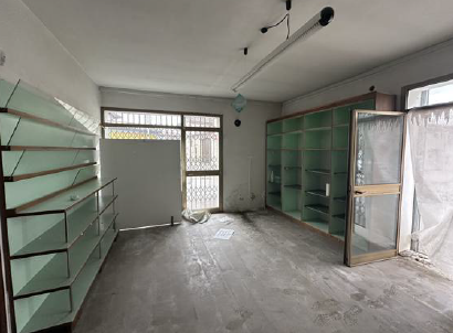 Rif. A.A.08-241

Vendita all'asta - negozio al piano terra in data 03 giugno 2026

Descrizione: t...