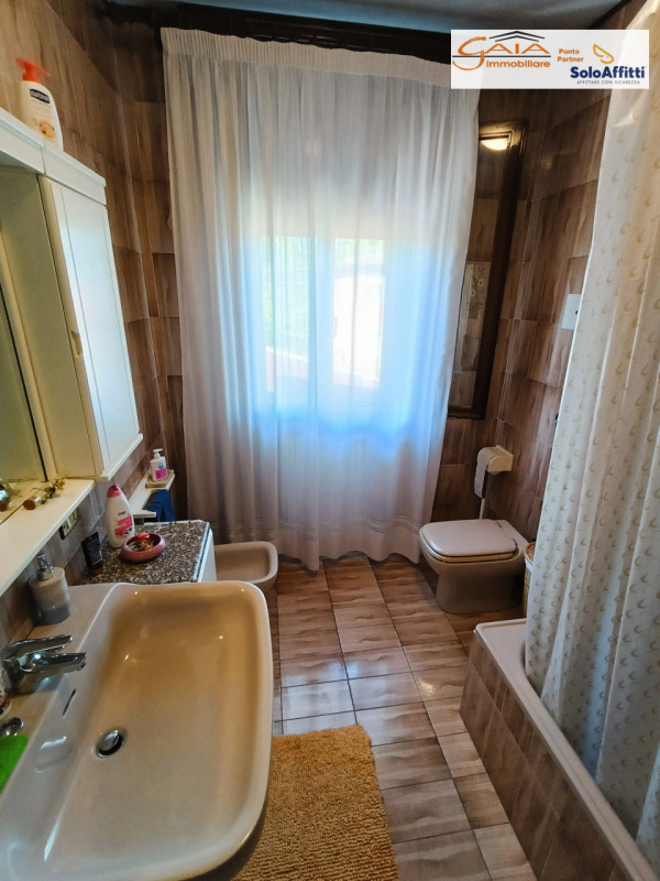 Proponiamo in vendita la nuda proprietà di una splendida casa singola terratetto situata nel cuor...