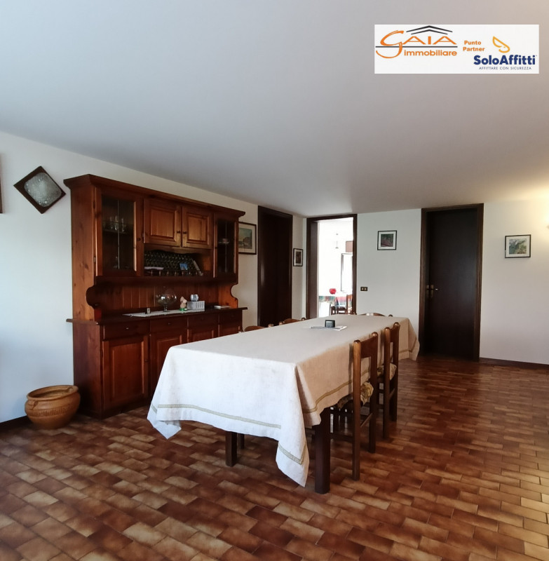 Proponiamo in vendita la nuda proprietà di una splendida casa singola terratetto situata nel cuor...