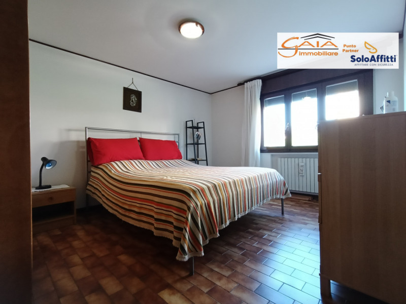 Proponiamo in vendita la nuda proprietà di una splendida casa singola terratetto situata nel cuor...