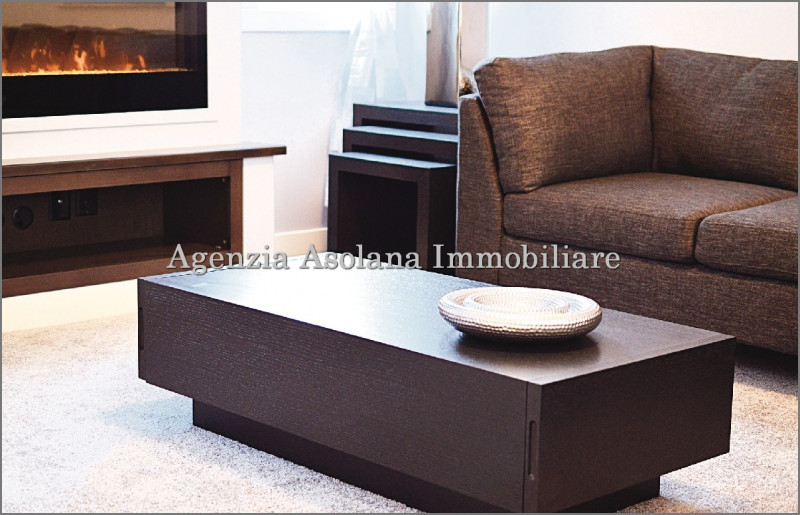 Vendita diretta senza mediazioni su nuova costruzione a sole 4 unità abitative in centro ad Altiv...