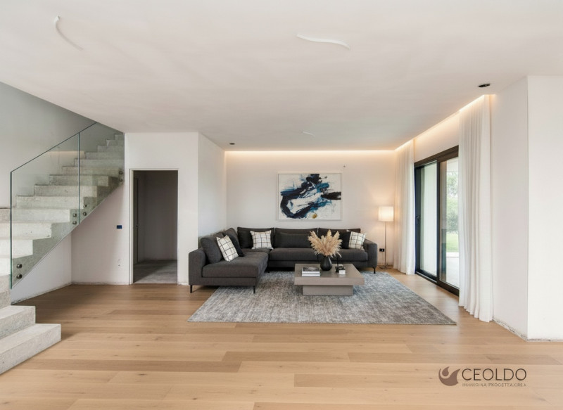 Vigonza-centro-: proponiamo una splendida porzione di bifamiliare situata nel rinomato contesto r...