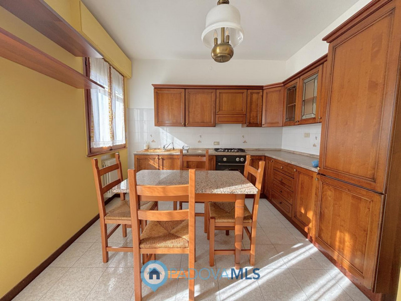 Immobile in esclusiva al Gruppo Padova MLS 

In contesto tranquillo e ben curato, proponiamo in v...