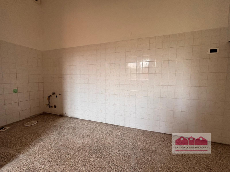 LONGARA: NELLA SPLENDIDA CORNICE DELLE PENDICI DEI COLLI BERICI PORZIONE DI BIFAMILIARE SOVRAPPOS...