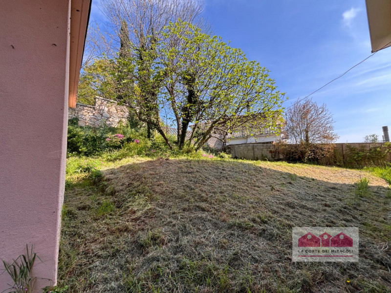 LONGARA: NELLA SPLENDIDA CORNICE DELLE PENDICI DEI COLLI BERICI PORZIONE DI BIFAMILIARE SOVRAPPOS...