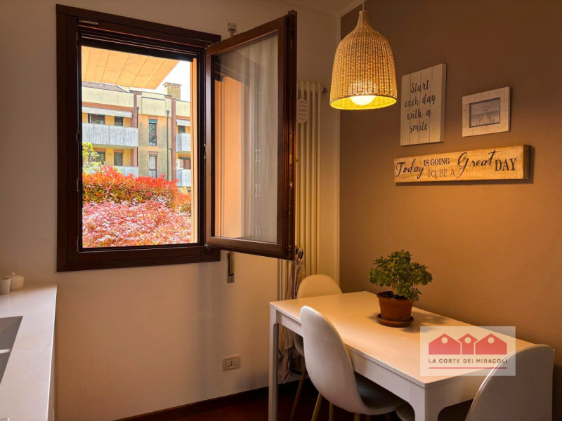 CREAZZO: PORZIONE DI CASA CON GIARDINO SU TRE LIVELLI, INGRESSO, CUCINA, SOGGIORNO, BAGNO OSPITI,...