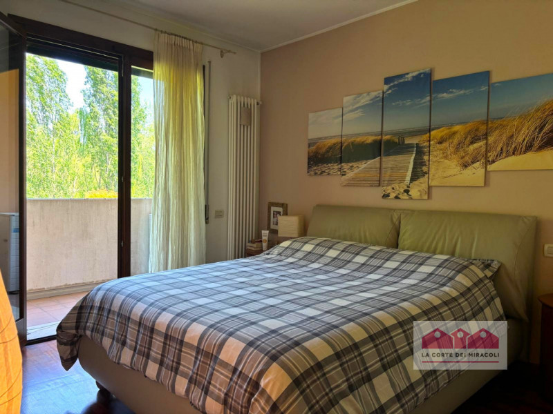 CREAZZO: PORZIONE DI CASA CON GIARDINO SU TRE LIVELLI, INGRESSO, CUCINA, SOGGIORNO, BAGNO OSPITI,...