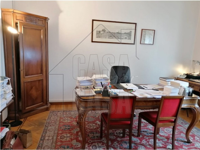 Rif. PDVERDI  per info Marilena m. 3277153302

 Ufficio / abitazione convertibile in centro stori...