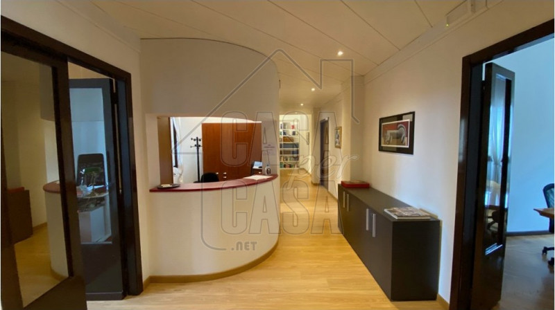 Rif. PDVERDI  per info Marilena m. 3277153302

 Ufficio / abitazione convertibile in centro stori...