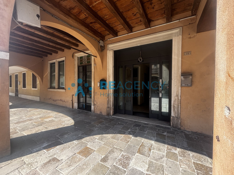 MONTAGNANA - IN CENTRO STORICO

Stai cercando un NUOVO NEGOZIO per la tua attività in piena zona ...