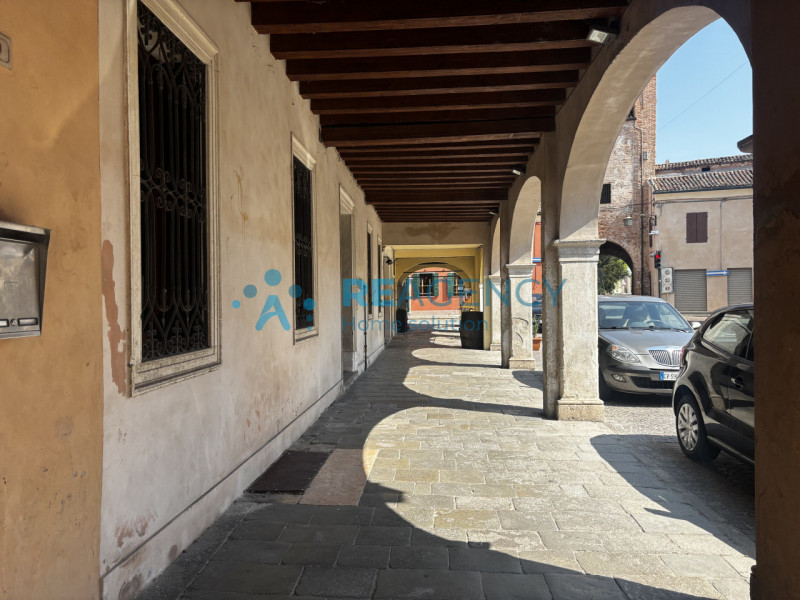 MONTAGNANA - IN CENTRO STORICO

Stai cercando un NUOVO NEGOZIO per la tua attività in piena zona ...