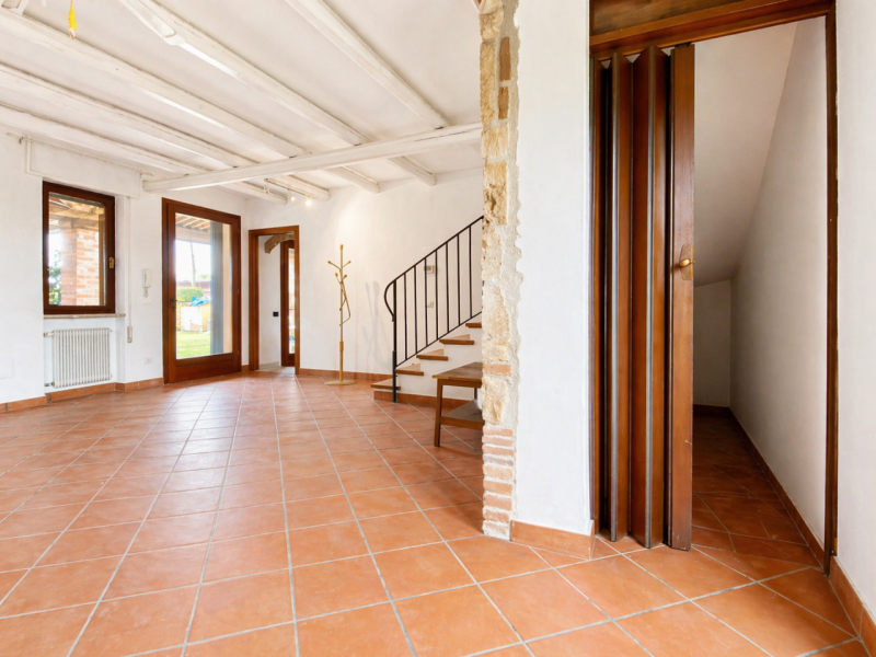 Nel cuore di Quinto Vicentino, in una tranquilla strada chiusa riservata ai soli residenti, propo...