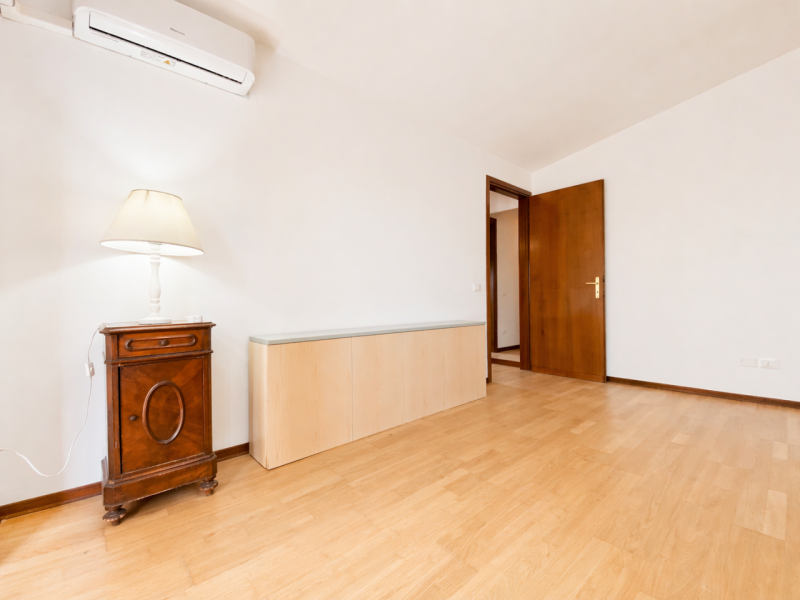 Nel cuore di Quinto Vicentino, in una tranquilla strada chiusa riservata ai soli residenti, propo...