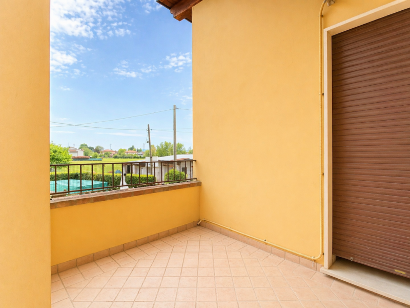 Nel cuore di Quinto Vicentino, in una tranquilla strada chiusa riservata ai soli residenti, propo...