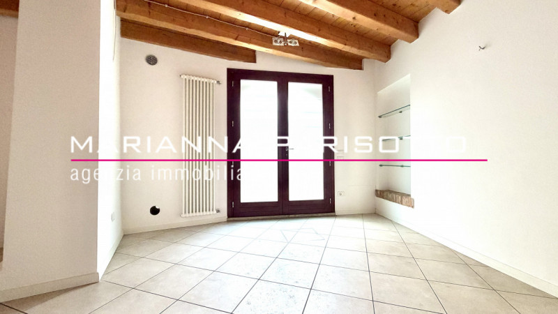 Ns. Esclusiva: il fascino del centro, il privilegio della riservatezza: il rifugio in Margnan a B...