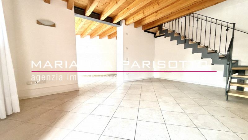 Ns. Esclusiva: il fascino del centro, il privilegio della riservatezza: il rifugio in Margnan a B...