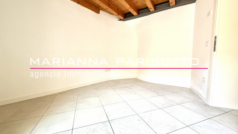 Ns. Esclusiva: il fascino del centro, il privilegio della riservatezza: il rifugio in Margnan a B...