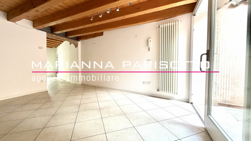 Ns. Esclusiva: il fascino del centro, il privilegio della riservatezza: il rifugio in Margnan a B...